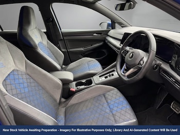 Used Volkswagen T-Roc 2023 for sale - 79080708: Photo