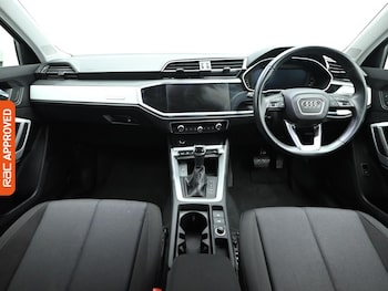 Used Audi Q3 2022 for sale - 76697489: Photo