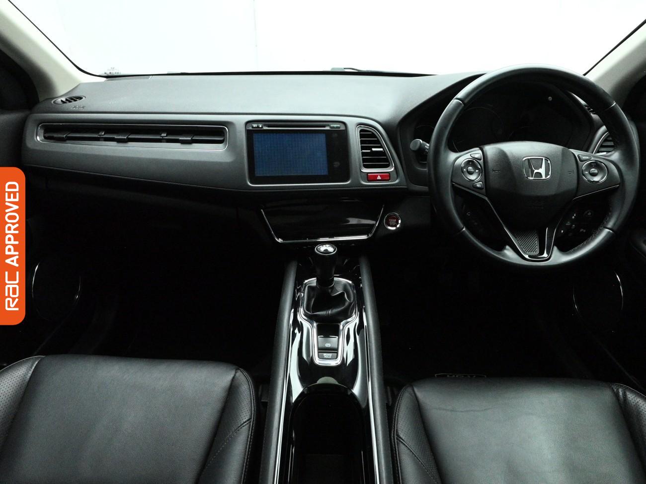 Used Honda HR-V 2018 for sale - 77831300: Photo 2