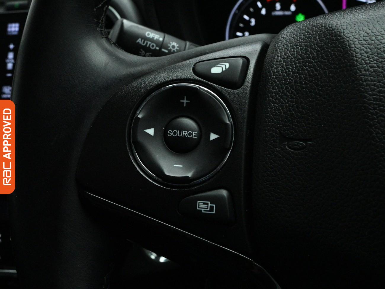 Used Honda HR-V 2018 for sale - 77831300: Photo 24