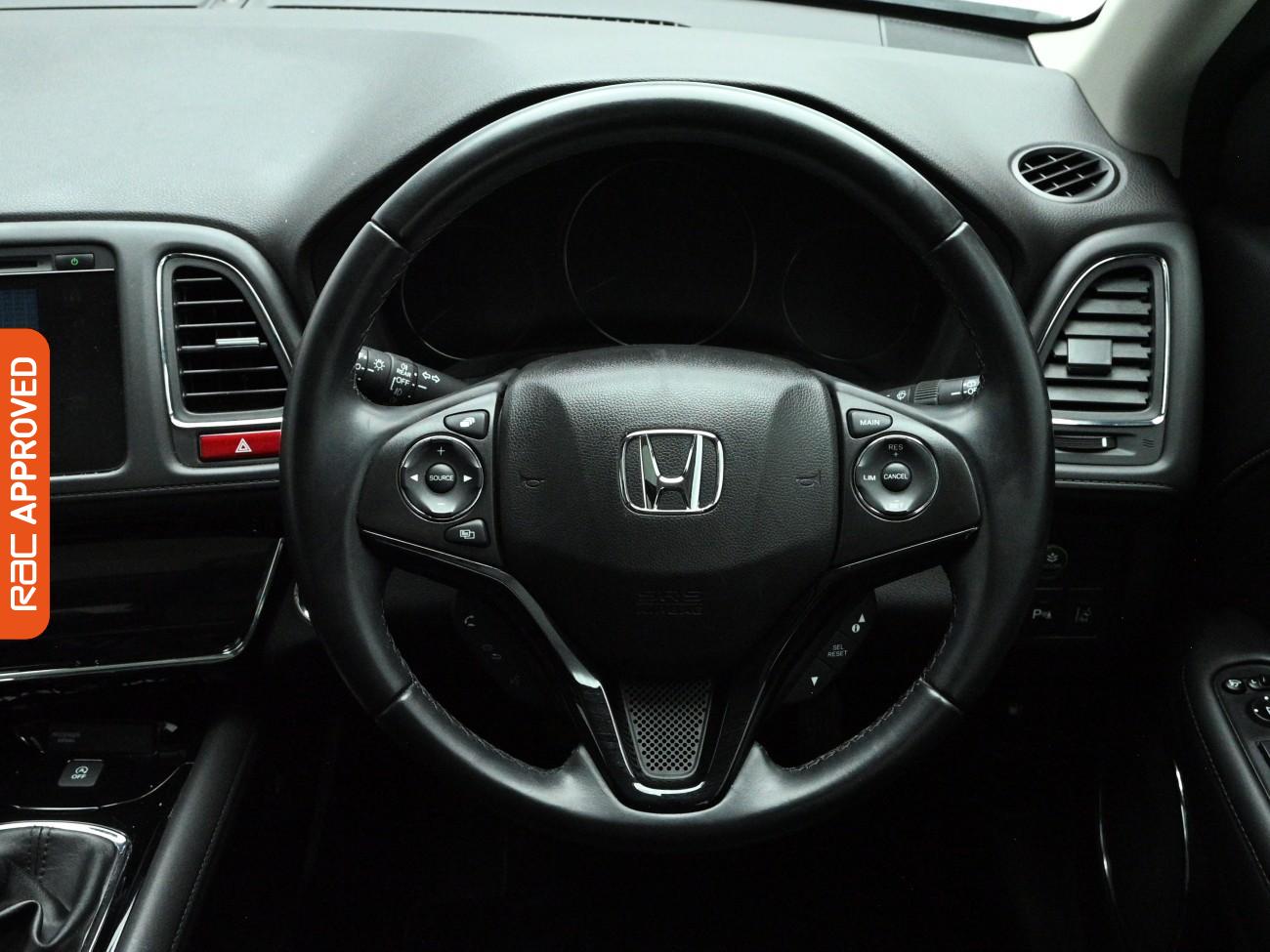 Used Honda HR-V 2018 for sale - 77831300: Photo 9