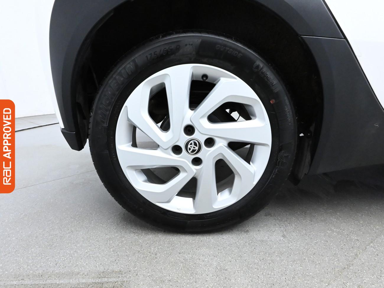 Used Toyota Aygo X 2023 for sale - 76047451: Photo 25