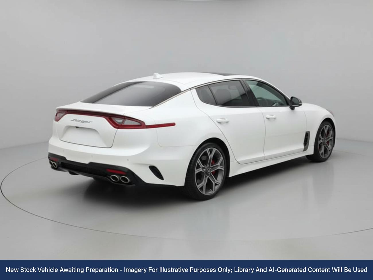 Used Kia Stinger 2018 for sale - 76435942: Photo 2