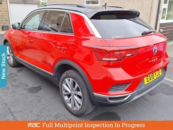 Used Volkswagen T-Roc 2018 for sale - 75713706: Photo