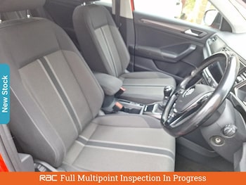 Used Volkswagen T-Roc 2018 for sale - 75713706: Photo