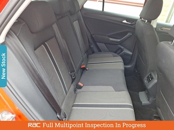Used Volkswagen T-Roc 2018 for sale - 75713706: Photo