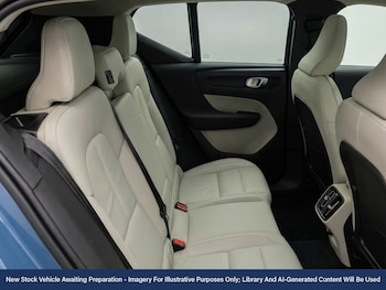 Used Volvo XC40 2023 for sale - 77728711: Photo