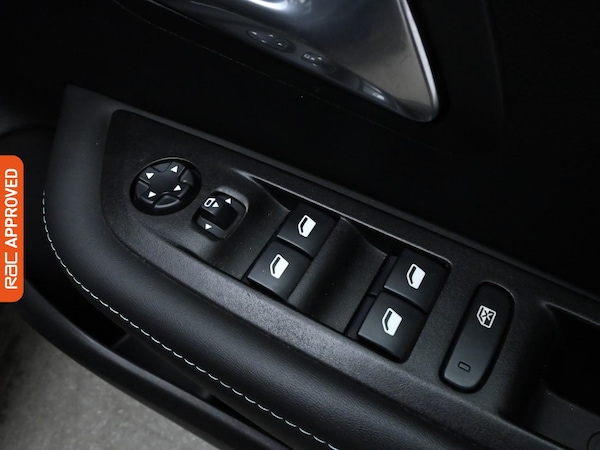 Used Peugeot 208 2020 for sale - 75637945: Photo 24