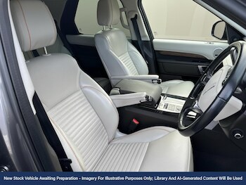 Used Land Rover Discovery 2017 for sale - 76723909: Photo