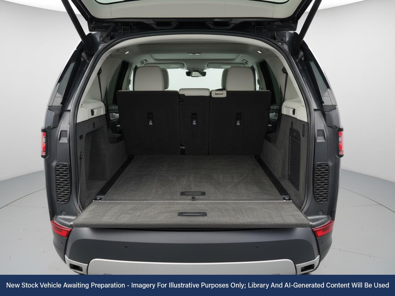 Used Land Rover Discovery 2017 for sale - 76723909: Photo 7