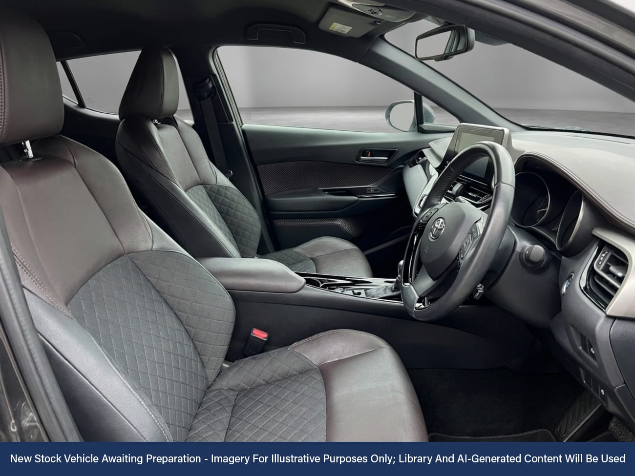 Used Toyota C-HR 2018 for sale - 77812554: Photo 3