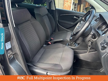 Used Volkswagen Polo 2016 for sale - 75944808: Photo