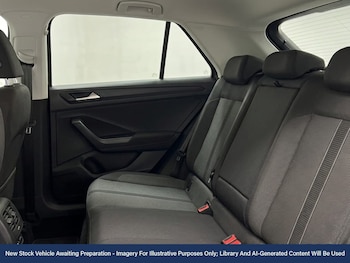 Used Volkswagen T-Roc 2023 for sale - 78521788: Photo
