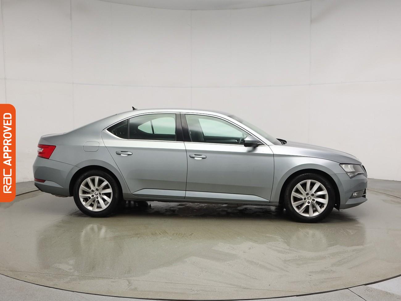 Used Skoda Superb 2019 for sale - 76732560: Photo 6