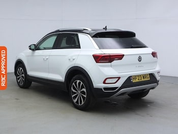Used Volkswagen T-Roc 2023 for sale - 79417112: Photo