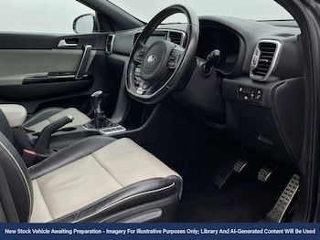 Used Kia Sportage 2018 for sale - 78352281: Photo