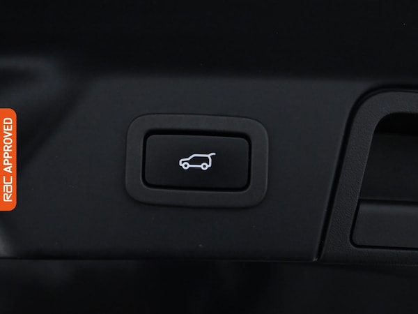 Used Land Rover Range Rover Velar 2019 for sale - 76088303: Photo 27