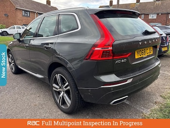 Used Volvo XC60 2018 for sale - 75454165: Photo