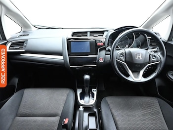 Used Honda Jazz 2018 for sale - 75594001: Photo
