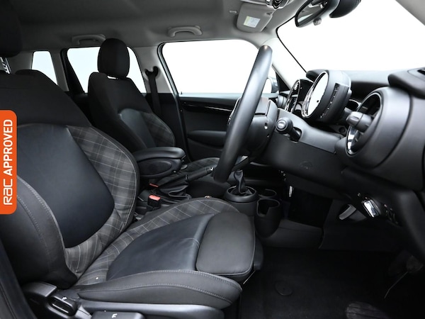 Used MINI Hatch 2019 for sale - 76207015: Photo 12