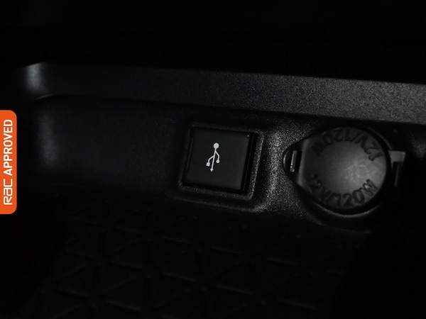 Used Toyota RAV4 2021 for sale - 76047434: Photo 16