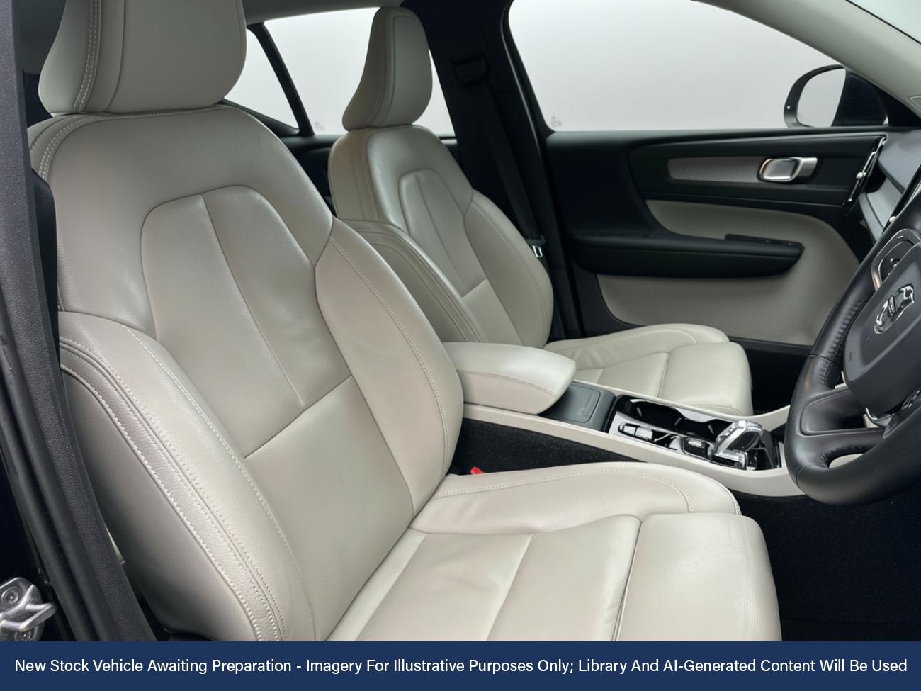 Used Volvo XC40 2020 for sale - 76723896: Photo 3