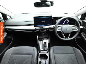 Used Volkswagen Golf 2025 for sale - 77535431: Photo