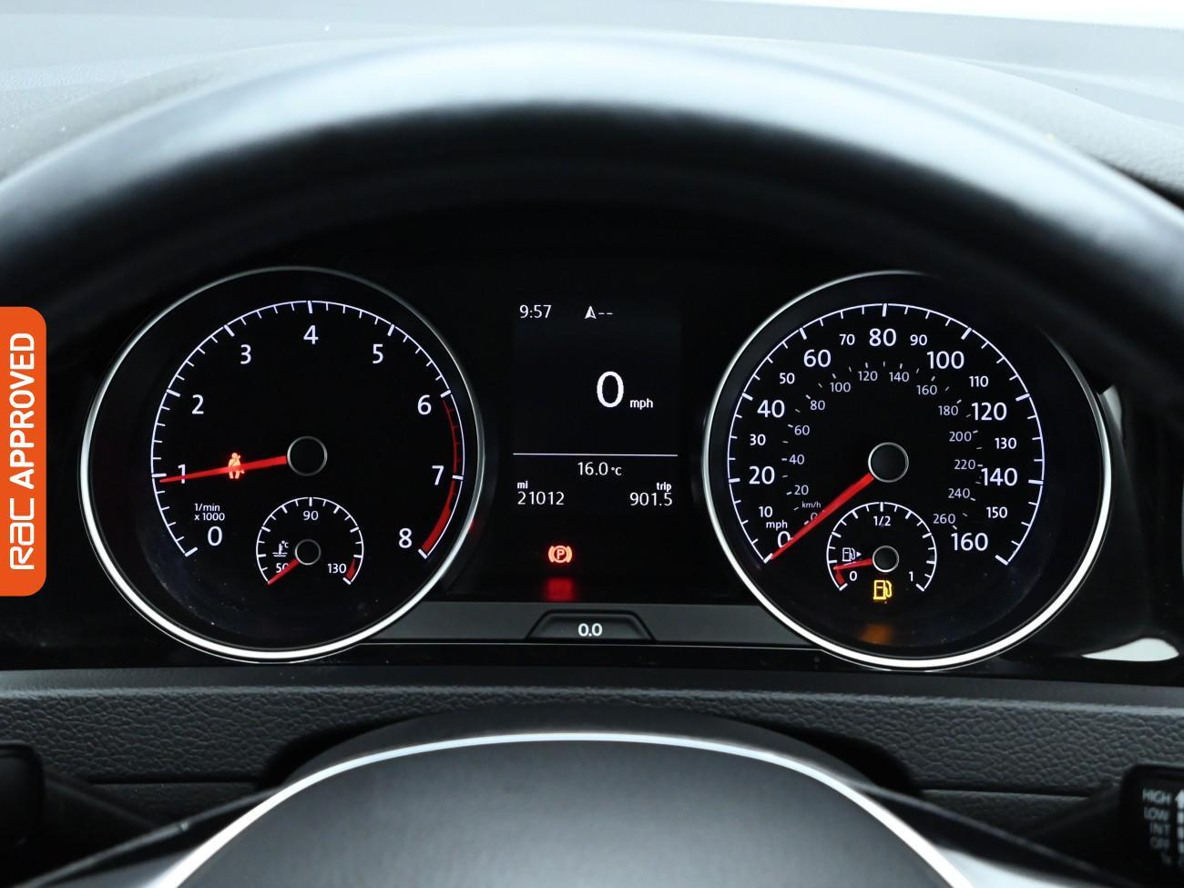 Used Volkswagen Golf 2020 for sale - 76126117: Photo 11