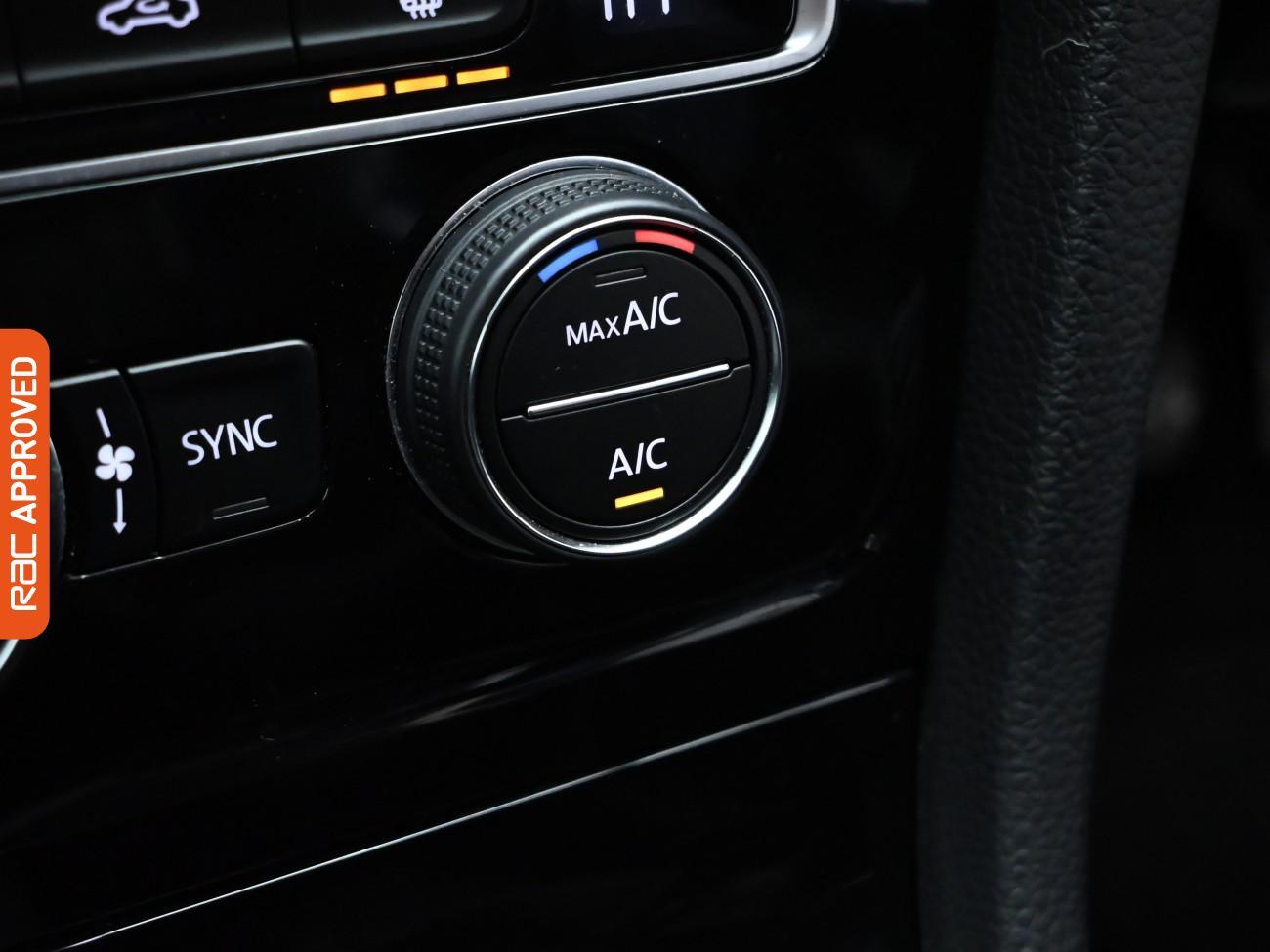 Used Volkswagen Golf 2020 for sale - 76126117: Photo 19