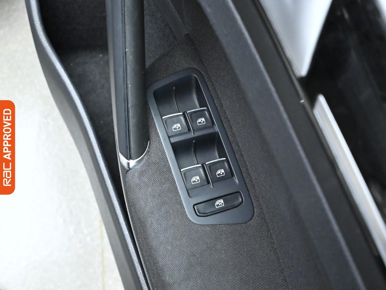 Used Volkswagen Golf 2020 for sale - 76126117: Photo 23