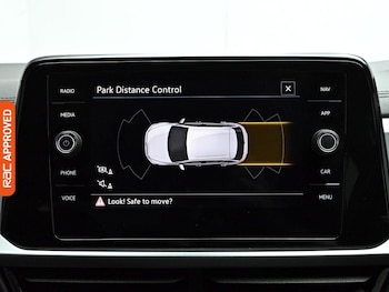 Used Volkswagen T-Roc 2022 for sale - 79417103: Photo