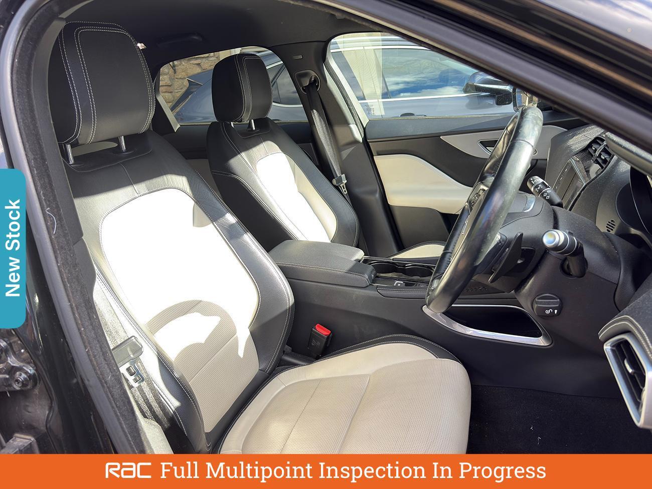 Used Jaguar F-Pace 2016 for sale - 76128432: Photo 3