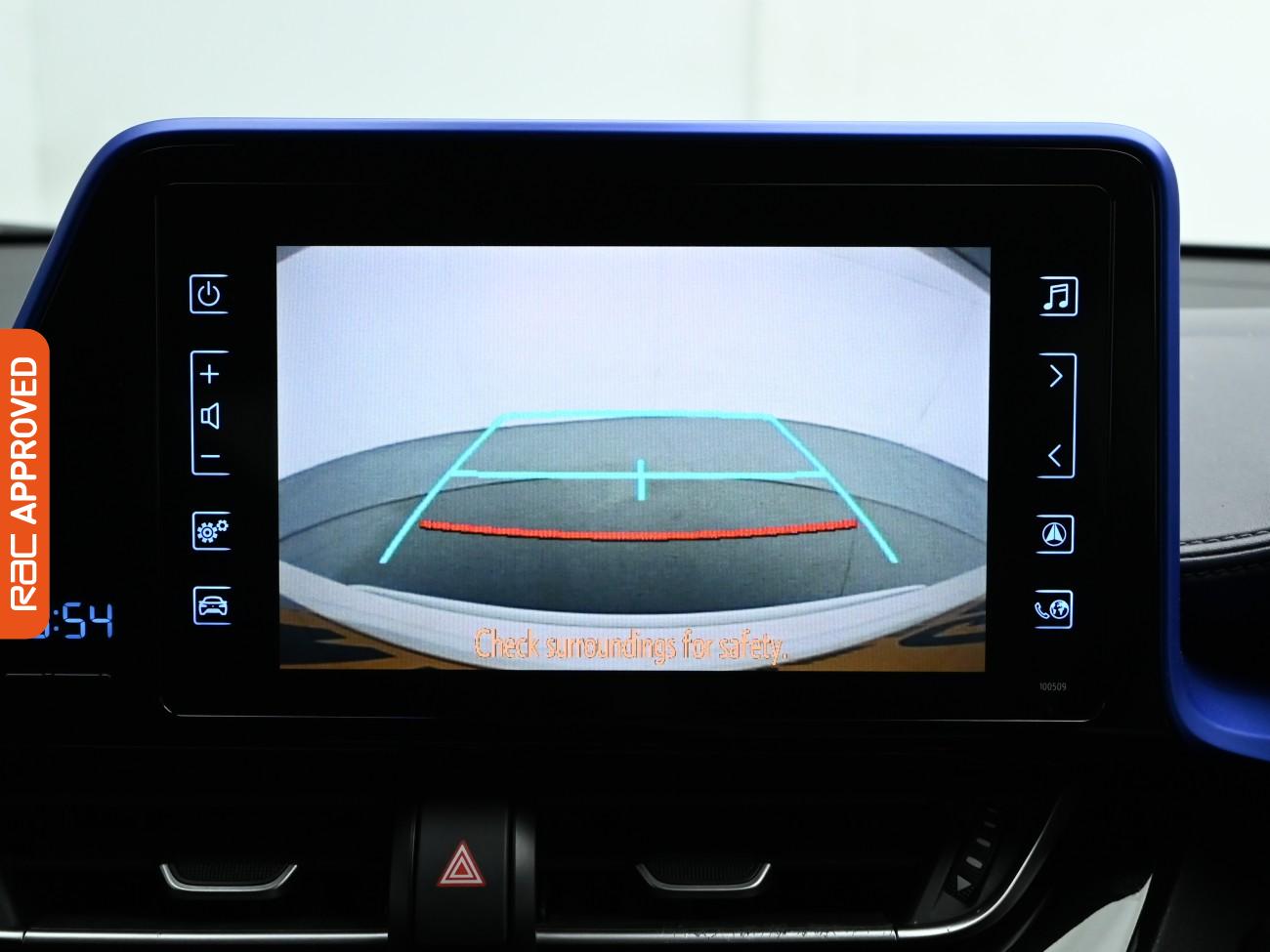 Used Toyota C-HR 2017 for sale - 76863204: Photo 16