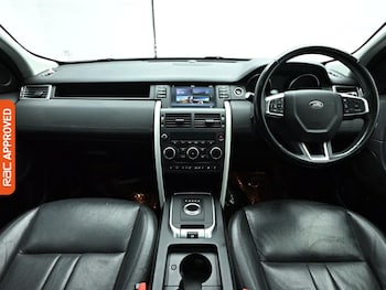 Used Land Rover Discovery Sport 2018 for sale - 78309708: Photo