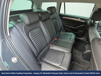 Used Volkswagen Passat 2020 for sale - 76641903: Photo