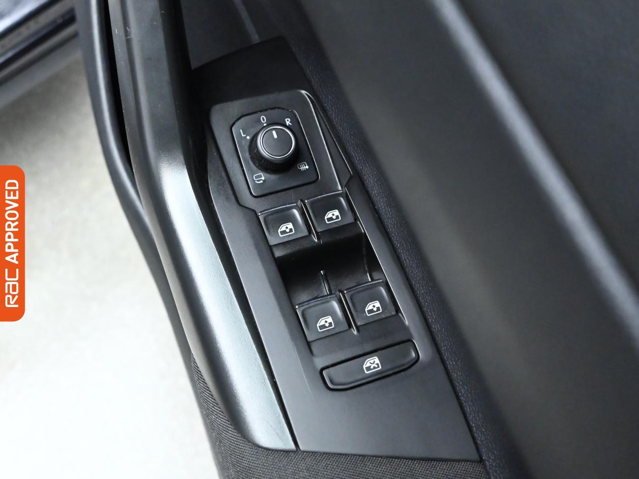 Used Volkswagen Polo 2019 for sale - 75932633: Photo 23