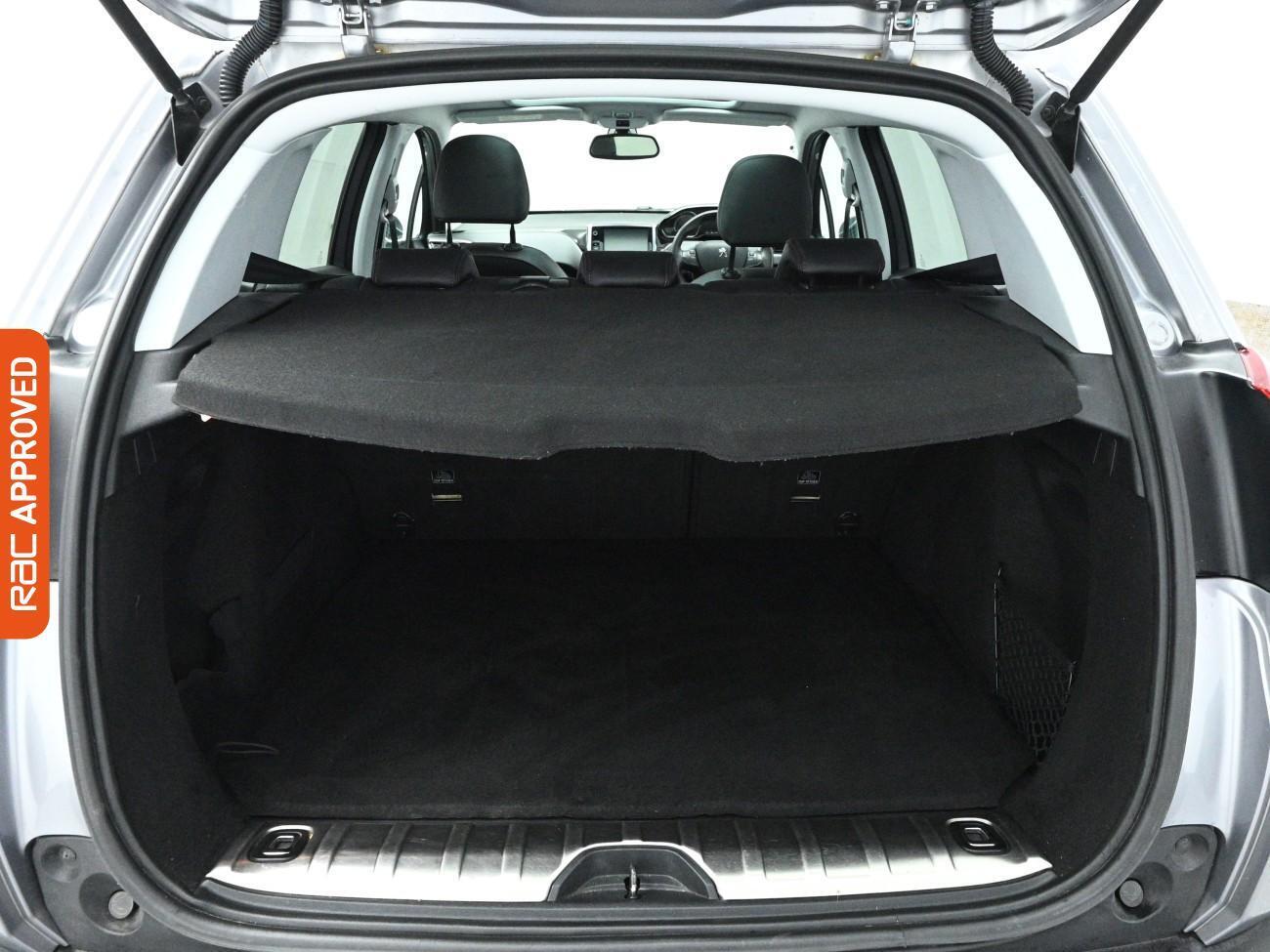 Used Peugeot 2008 2019 for sale - 77546405: Photo 27