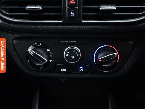 Used Hyundai i10 2022 for sale - 75655502: Photo 17