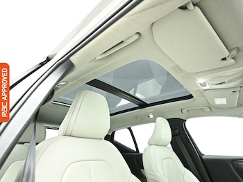 Used Volvo XC40 2020 for sale - 79535957: Photo
