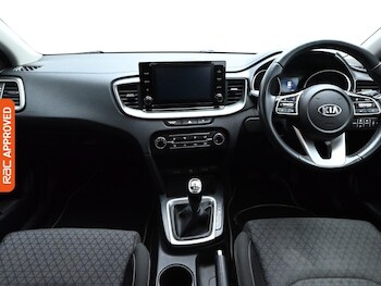 Used Kia XCeed 2021 for sale - 76106821: Photo 2