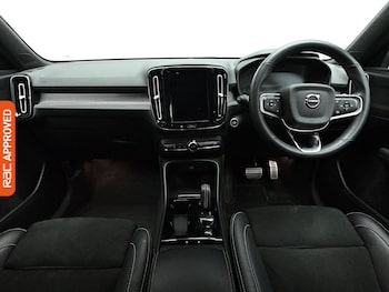 Used Volvo XC40 2022 for sale - 79352103: Photo