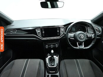 Used Volkswagen T-Roc 2021 for sale - 78454185: Photo