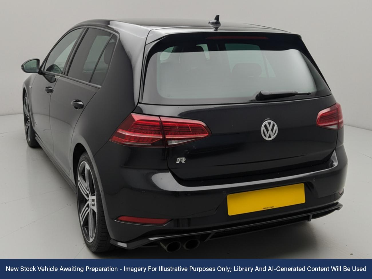 Used Volkswagen Golf 2019 for sale - 76663242: Photo 2