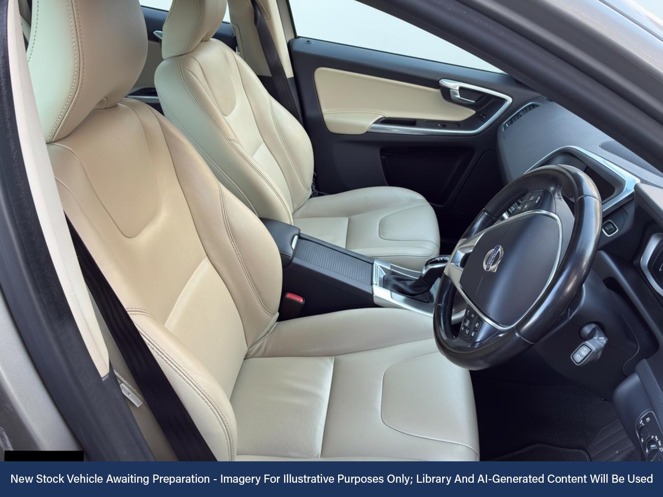 Used Volvo XC60 2015 for sale - 76546207: Photo 3