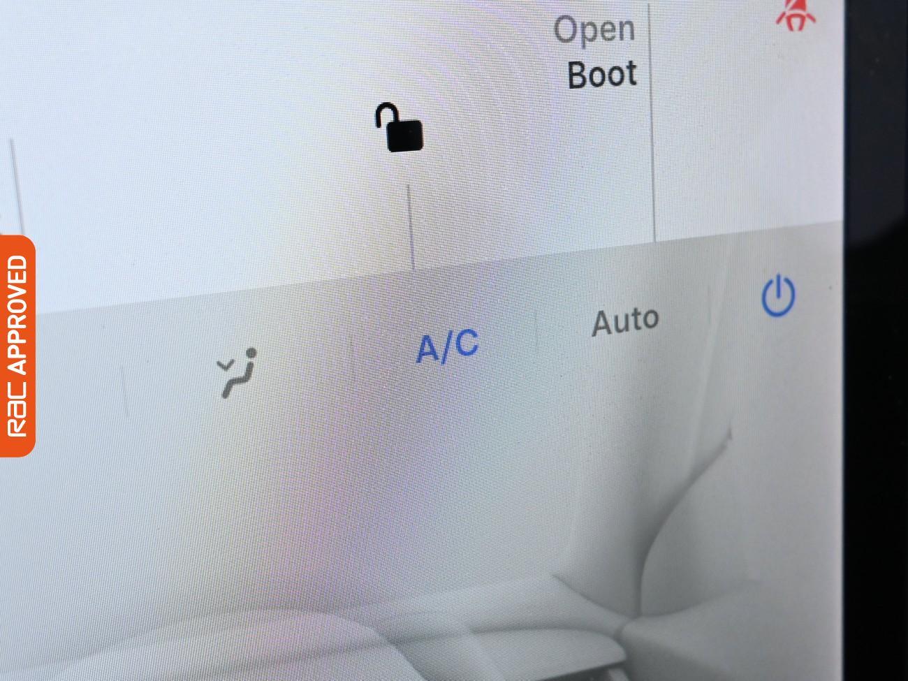 Used Tesla Model 3 2020 for sale - 76863186: Photo 20