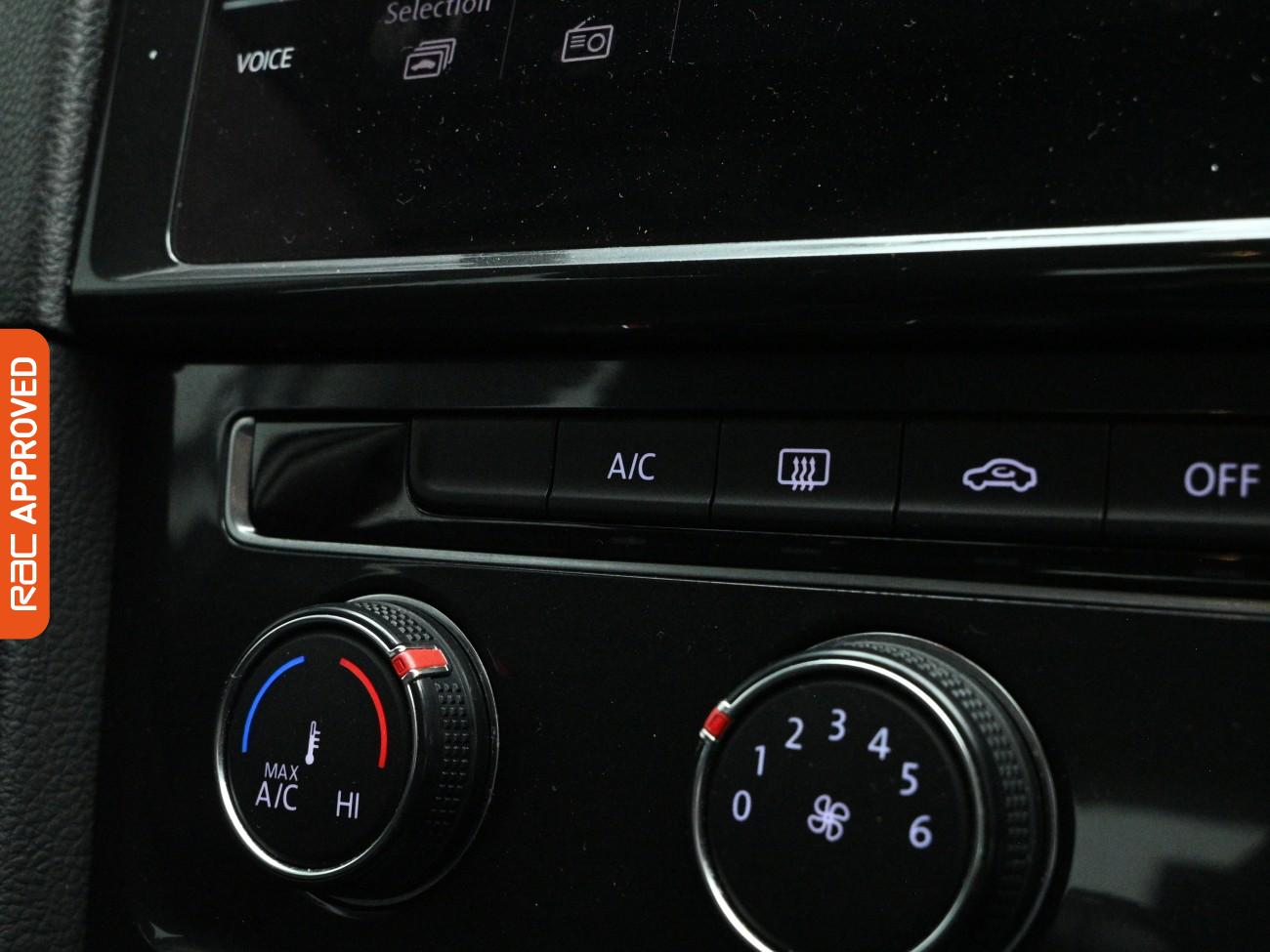 Used Volkswagen Golf 2018 for sale - 77719351: Photo 16