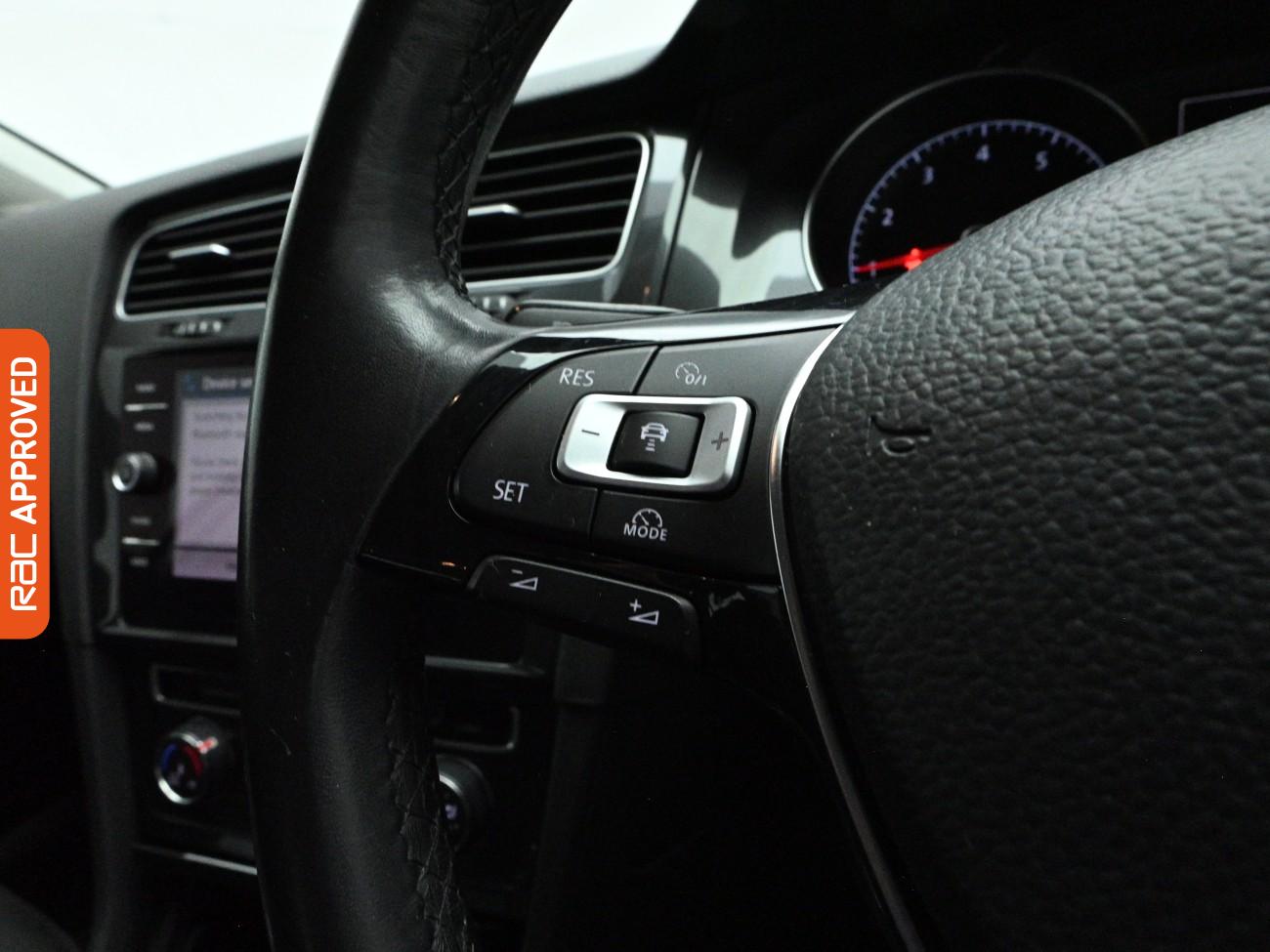 Used Volkswagen Golf 2018 for sale - 77719351: Photo 19