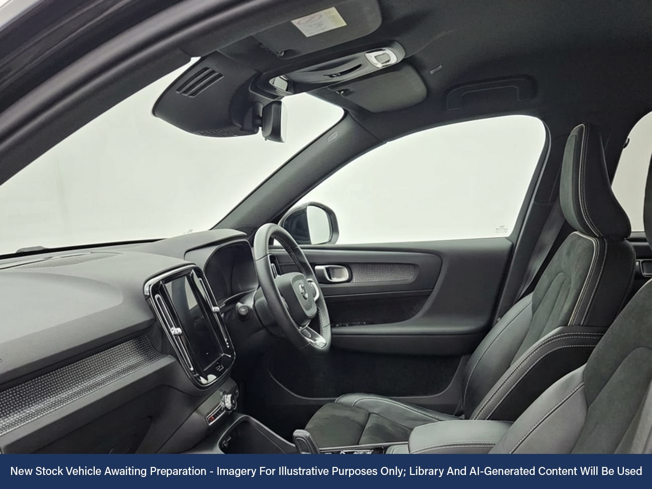 Used Volvo XC40 2021 for sale - 77500861: Photo 3