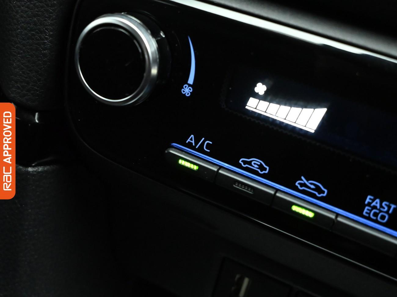 Used Toyota Yaris 2022 for sale - 77158836: Photo 17