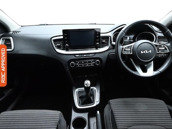 Used Kia Ceed 2022 for sale - 76069625: Photo 2